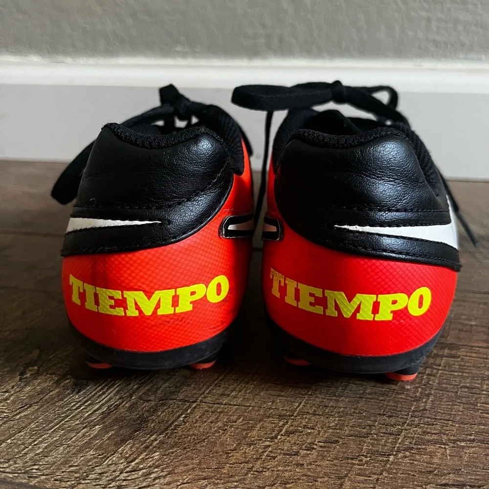 Nike Tiempo Rio III Soccer‎ FG black white hyper orange volt youth 1.5